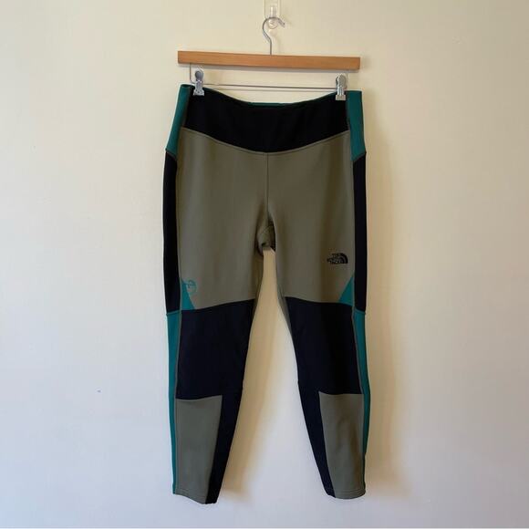 The North Face Pants - The North Face XL black green leggings athletic outdoor gorpcore sporty casual